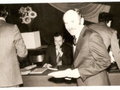 kol. Eugeniusz Młynarski z upominkiem jubileuszowym. Jak to rocznica powstania Koła ?
